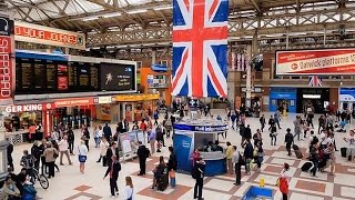 A Walk Through The London Victoria Station London England [upl. by Blodgett]